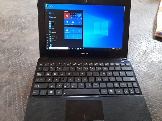 PC Portable ASUS 320 Go