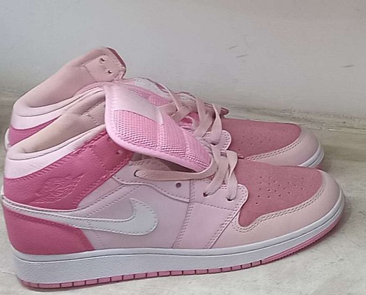 Chaussure jordan on sale rose