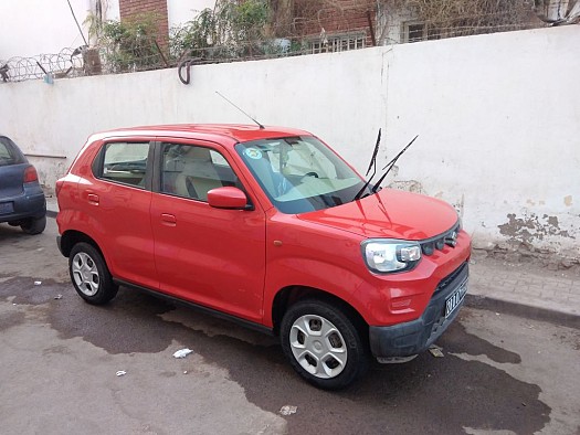 Vente d\'une voiture -Suzuki expresso