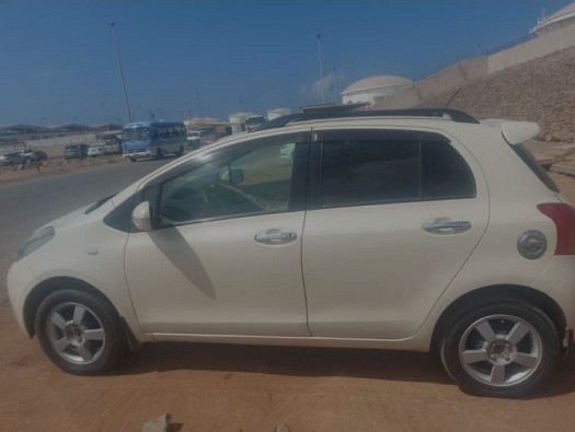 Voiture toyota yaris