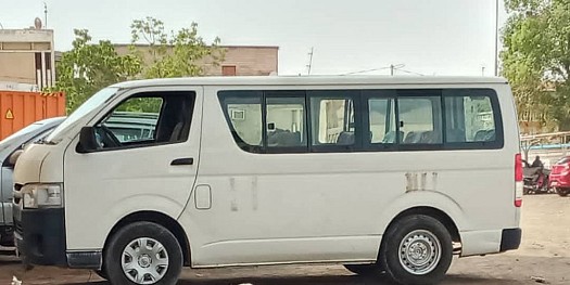 TOYOTA HIACE