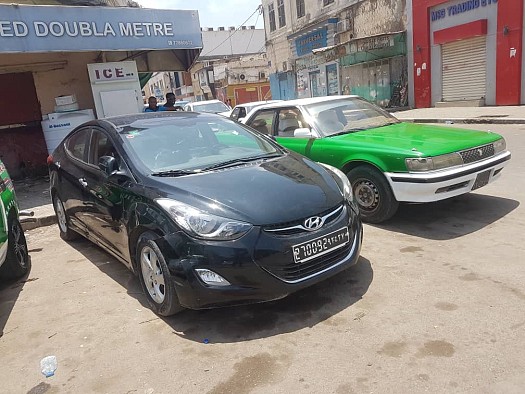 Voiture Hyundai Avante a vendre ou a louer