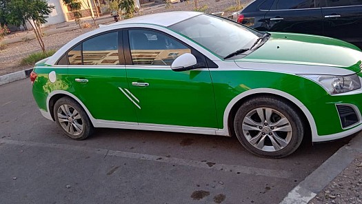 Voiture Chevrolet Cruz