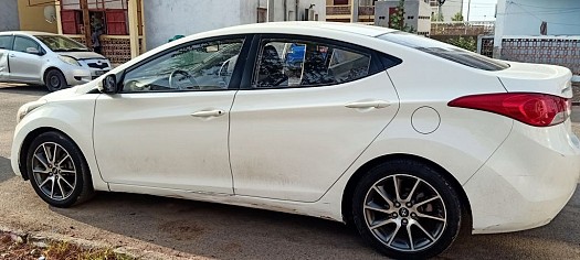 Hyundai Avante 2011