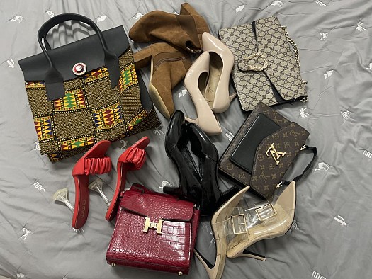 Chaussures Dame, Talons et Sac à main.