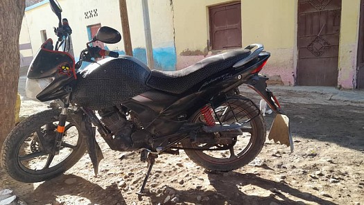 Moto Hero 150 tout neuve