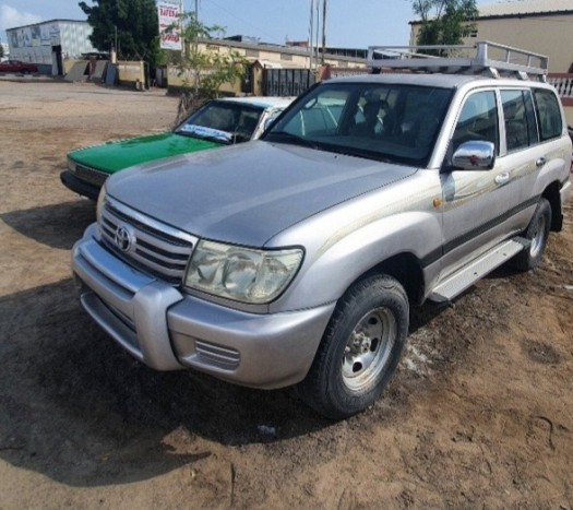 LAND CRUISER TOYOTA 105 à Djibouti
