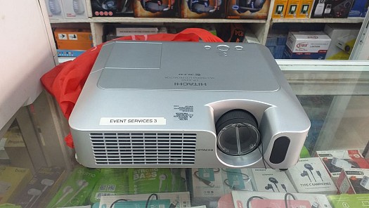 HITACHI SCREEN PROJECTOR