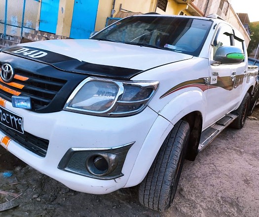 Voiture Toyota Pick Up Hilux