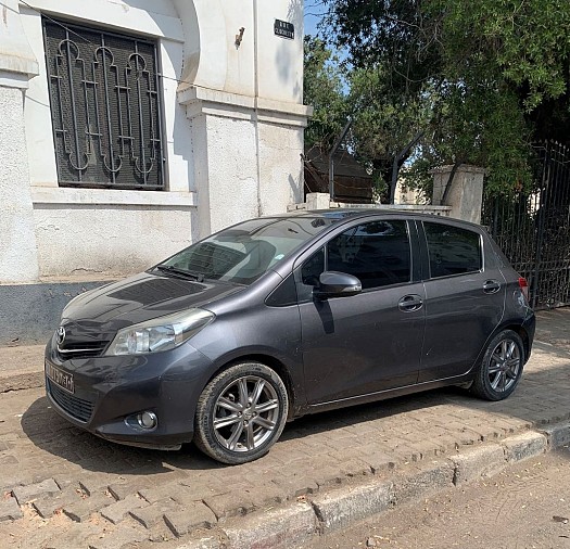 Voiture Toyota Yaris Model Européen