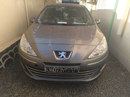 Peugeot 408