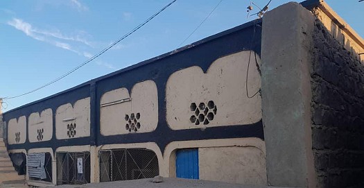 Maison F4 et local pour commerce à Dikhil Quartier TP