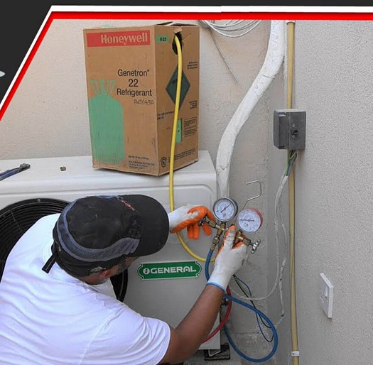 Nettoyage, remplissage et réparation de climatiseurs