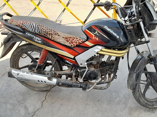 Moto Mahindra Sentiro