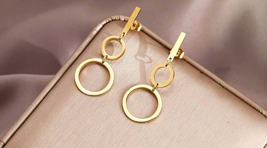 Boucles d\'oreilles dorées