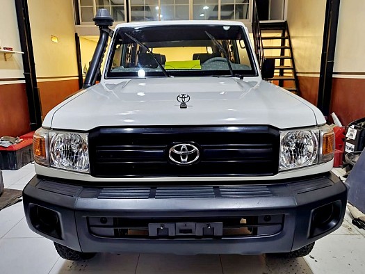 Location de voitures Toyota Hardtop