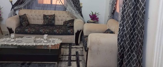 Salon et table de base