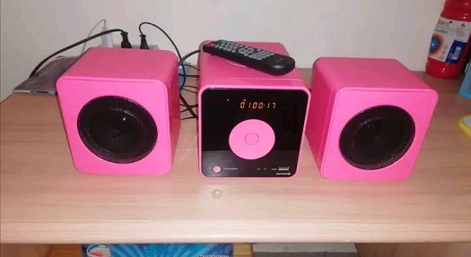 Une chaîne Hi-Fi avec Support USB pour Enfant.