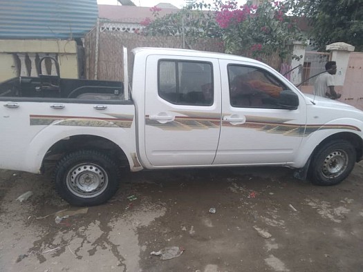 Pick-up Nissan boîte de vitesse manuelle