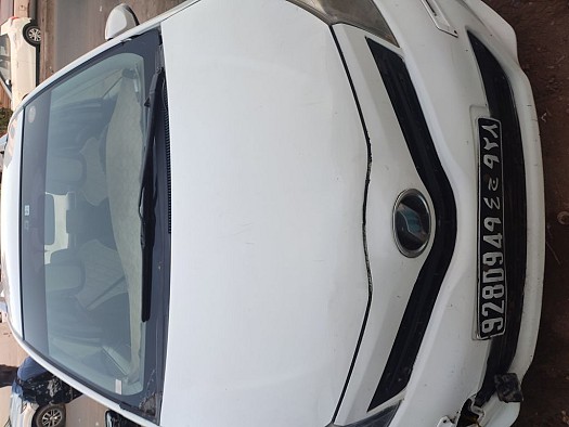 Voiture Vitz qui n\'a pas roulé depuis un an à Djibouti