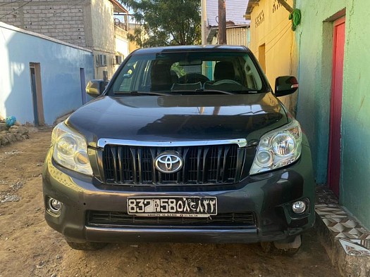 Voiture Toyota Land-cruiser Prado,