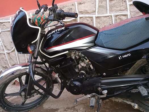 Moto Héro Hunter