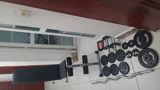 Vente de différents accessoires de musculation