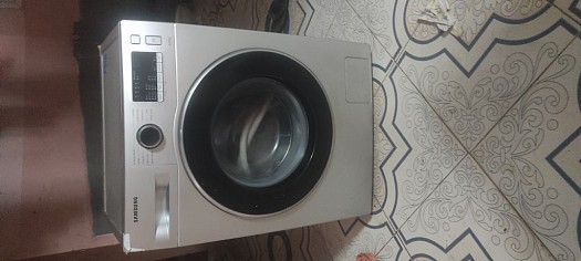 Machine a laver automatique toute neuve Samsung avec prix négociable
