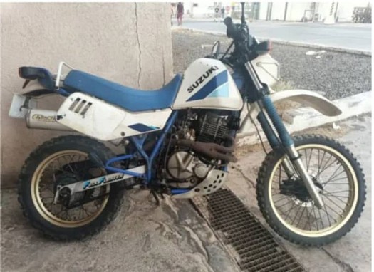 Moto 650 Suzuki presque neuve