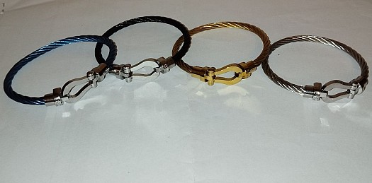Bracelet Fred de différentes couleurs