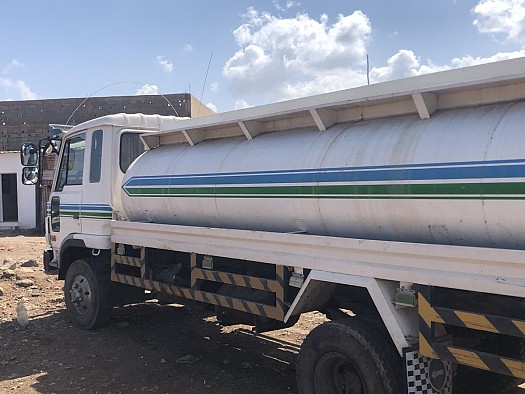 Camion citerne neuf