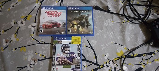 Jeux PS4 Titanfall 2, Need for Speed, Madden 21