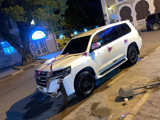 Location voiture V8 pour mariage, confortable et avec chauffeur