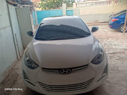 Hyundai Avante 2014 Diesel - 78 279 km