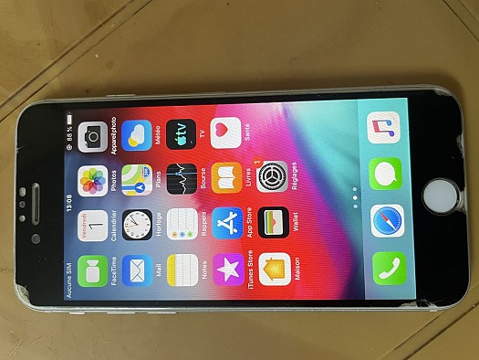 iPhone 6 64Go, batterie à 100%, iOS 12