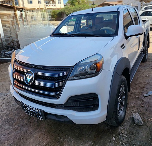 Pick-up Foton Tunland, moteur Isuzu, presque neuf