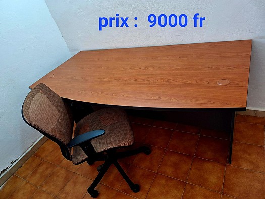 Selling office table & chair sets