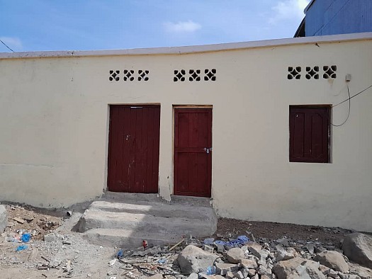 Maison T3 proche route, 140m2, titre foncier, véranda
