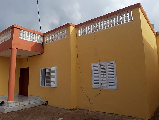 Maison F4 avec terrasse dans quartier moderne à Nagad