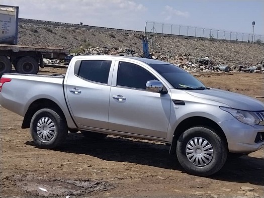 Mitsubishi L200 Diesel, Boîte Manuelle, Très Bon État