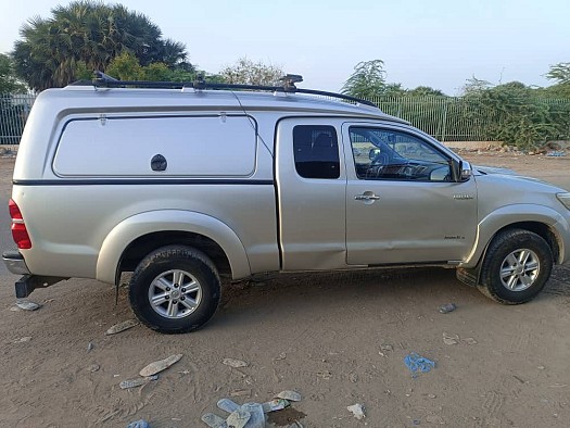 Toyota Hilux 2014, boîte manuelle, bon état