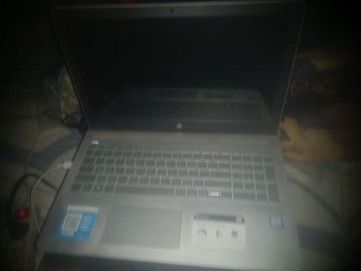 Ordinateur portable HP Pavillon i7 7e gén., 1To stock., 8Go RAM, bon état