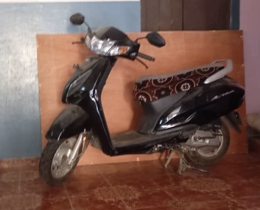 Scooter Activa Noire, Automatique, Presque Neuve