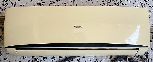 Split Galanz 1.5 CH, économique, télécommande, en bon état