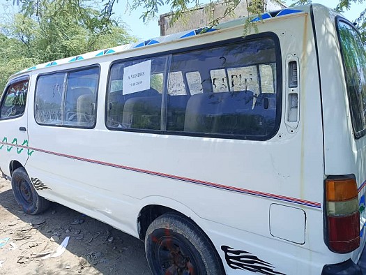 Bus en vente, moteur 3 litres en excellent état
