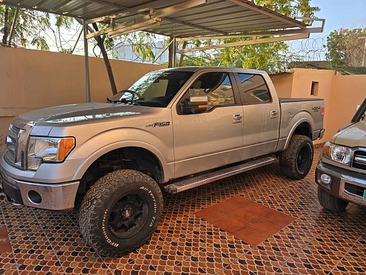 Ford Truck - Off-Road Tires, Lifted 6 Inches, Tow Hitch