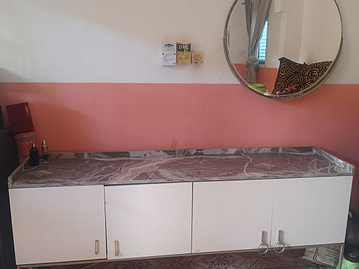 Appartement moderne avec meubles d\'occasion à vendre