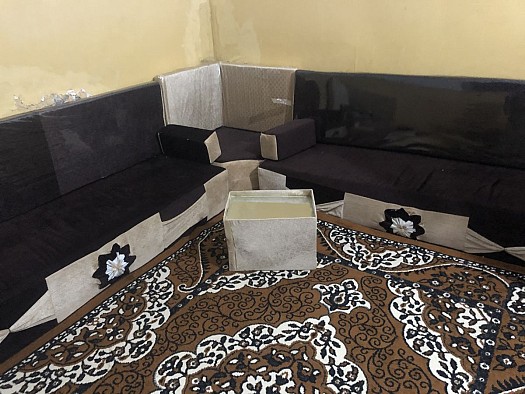 Vente d\'un beau caaqi en bon état avec tapis inclus
