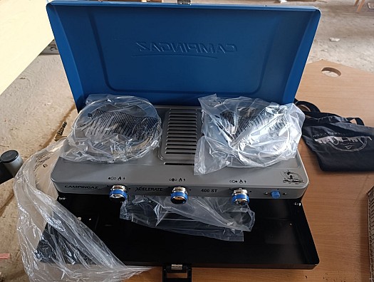 Gazinière portable Compingaz 2 feux, neuve dans son carton