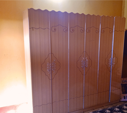Meuble d\'occasion à vendre - un an d\'utilisation